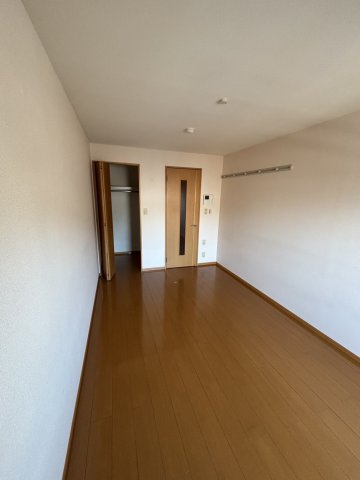 スリーズ国立の内装写真