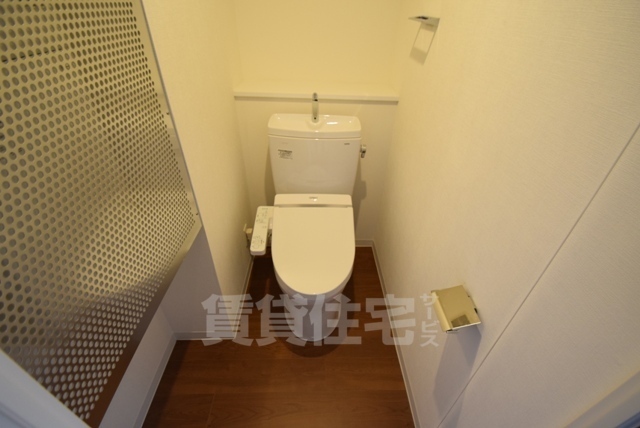 地下鉄鶴舞線 浅間町駅 徒歩3分 5階建 築9年のトイレ写真