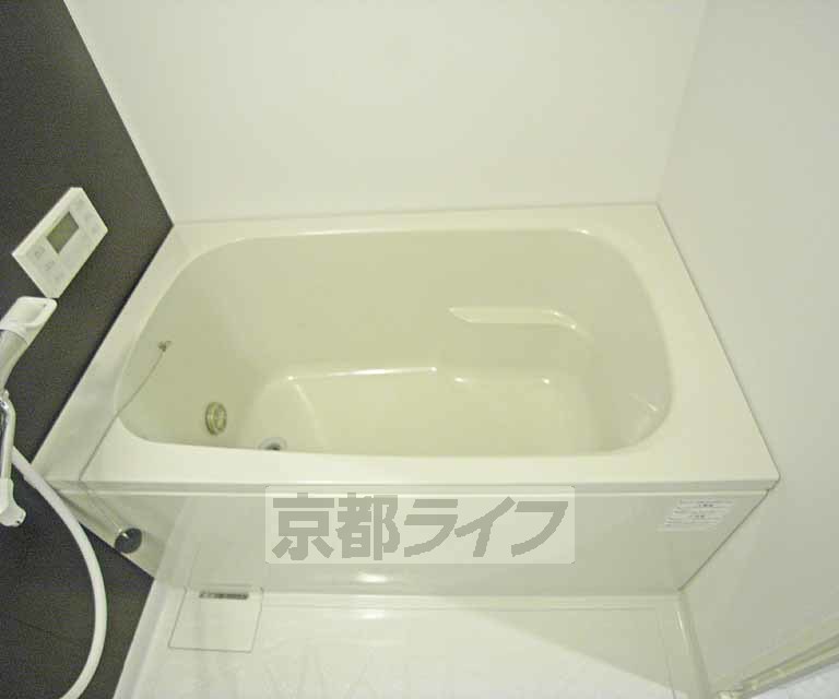 バス・シャワールーム　広く使えます。