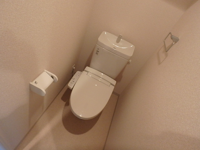 Luxe新大阪SOUTHのトイレ写真