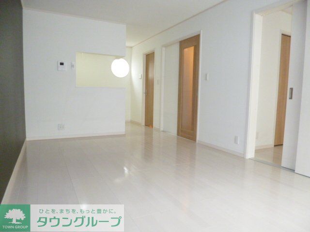 M&H 915342の居間写真