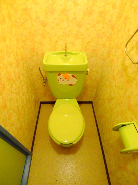 ＪＲ中央本線 千種駅 徒歩10分 3階建 築32年のトイレ写真