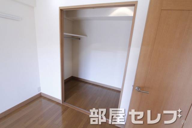 収納　ウォークインクローゼット。