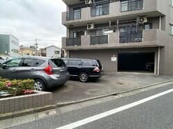 駐車場　駐車場です