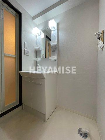 洗面設備　※同間取りの別の階のお部屋の画像です※
