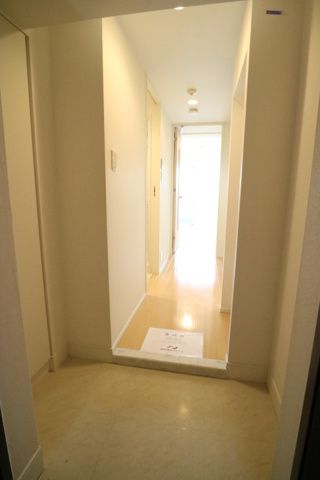 プラウドフラット神楽坂IIの玄関写真
