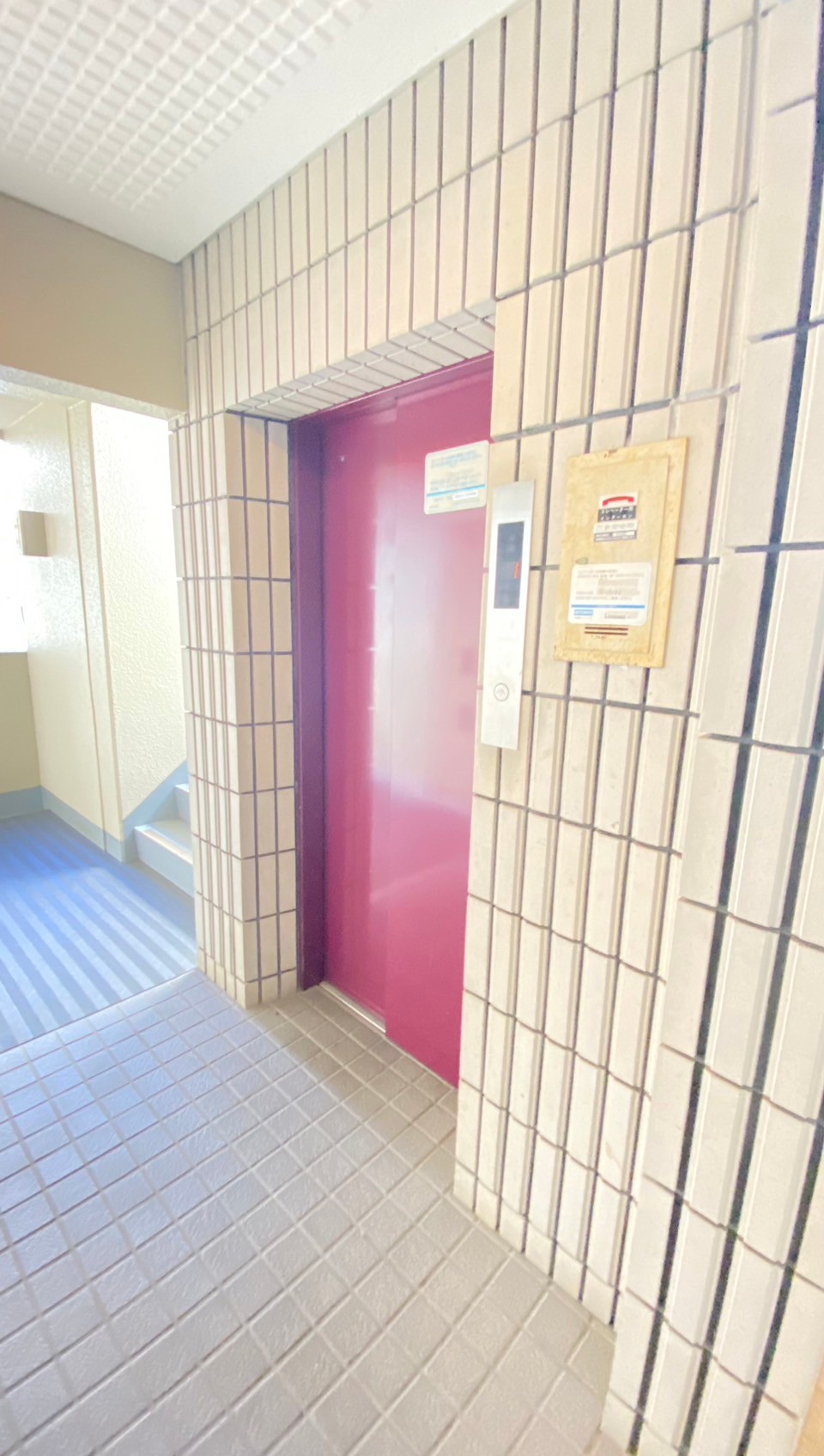 阪急宝塚線 十三駅 徒歩10分 6階建 築36年の外観写真