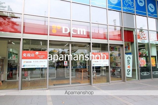 地下鉄御堂筋線 なんば駅 徒歩4分 15階建 築10年の周辺写真