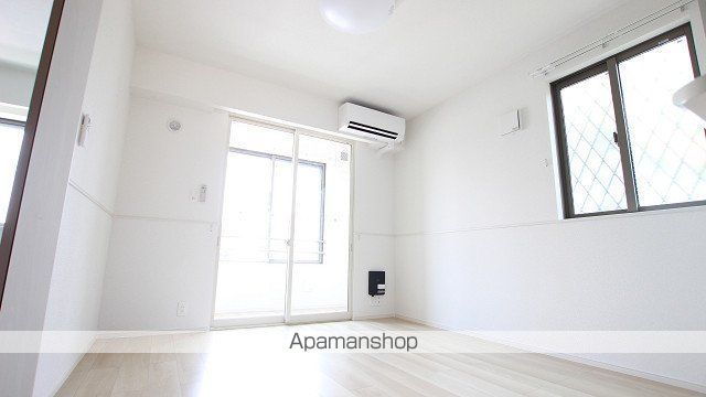 アロッジオの居間写真