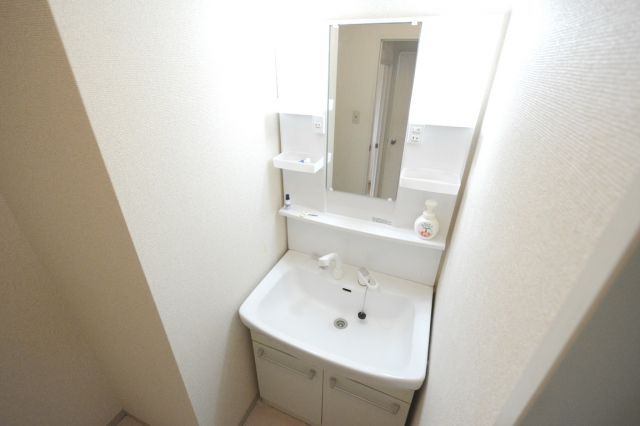 洗面設備　独立洗面化粧台付き☆