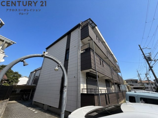 建物外観　居住者専用のごみ置き場があります♪