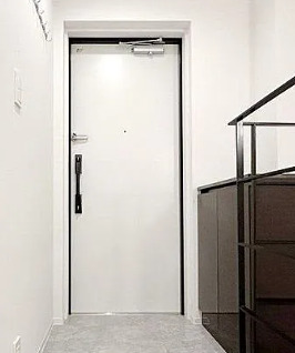 玄関　別タイプ部屋　参考写真です