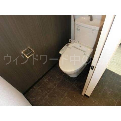 トイレ　詳細は、ウィンドワード中の島店までご相談下さい。