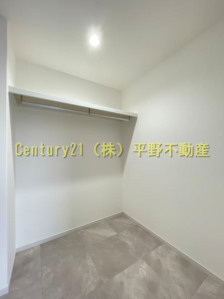 収納　同タイプ反転部屋（305号室）の写真です