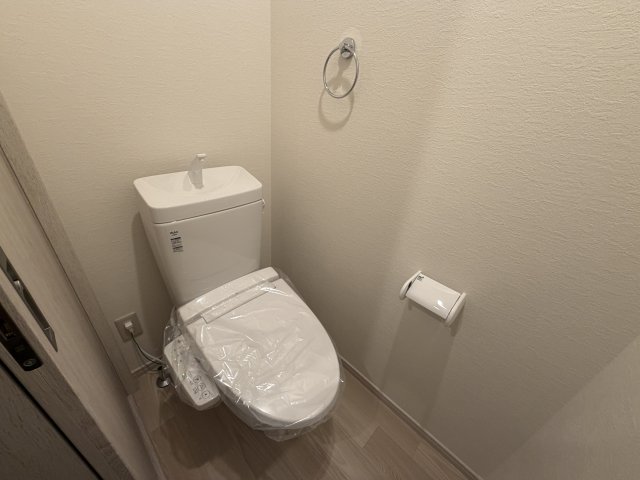 ハイブリッチのトイレ写真