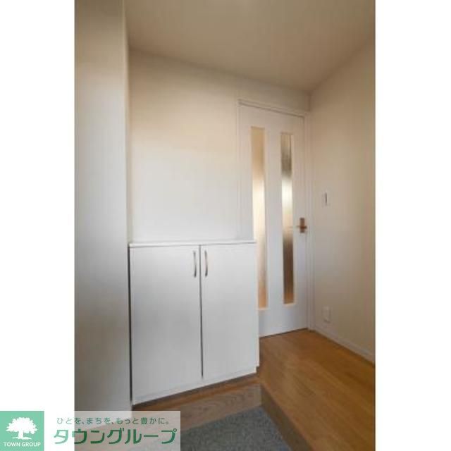 玄関　※写真は同タイプ住戸です。