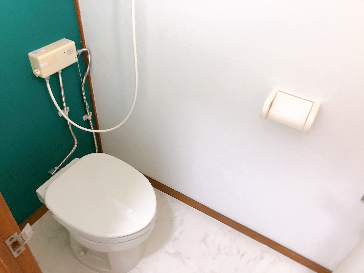 南海和歌山港線 和歌山港駅 徒歩50分 2階建 築49年のトイレ写真