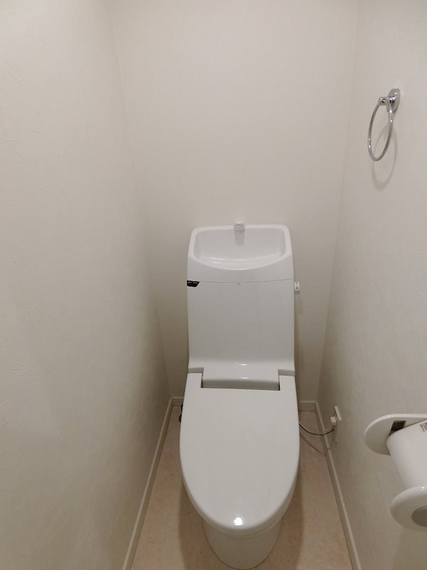 トイレ　別号室参考写真