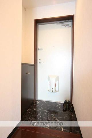 ホープ池田栄本町の玄関写真