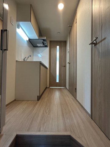 玄関　別号室イメージの為、現状を優先致します。