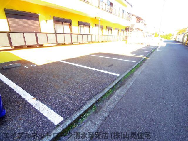 建物外観　外観は落ち着いています