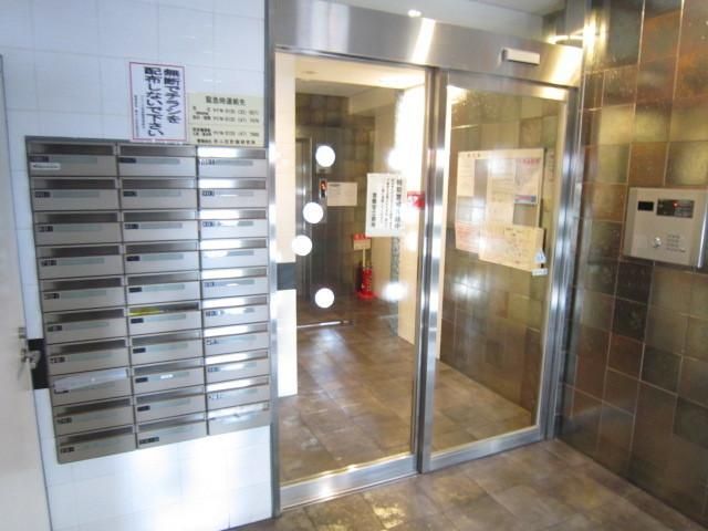 エントランス　オートロック付エントランス