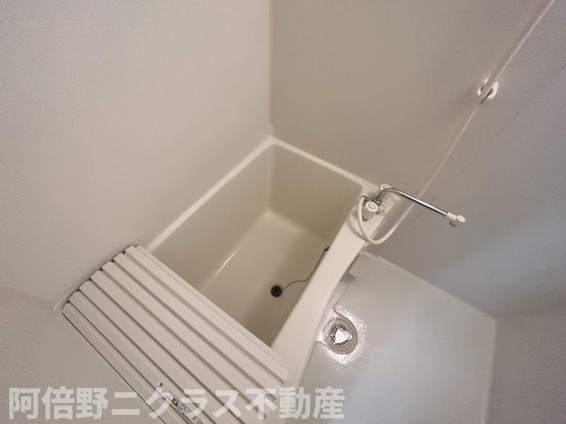バス・シャワールーム　内装は別部屋の参考写真です。