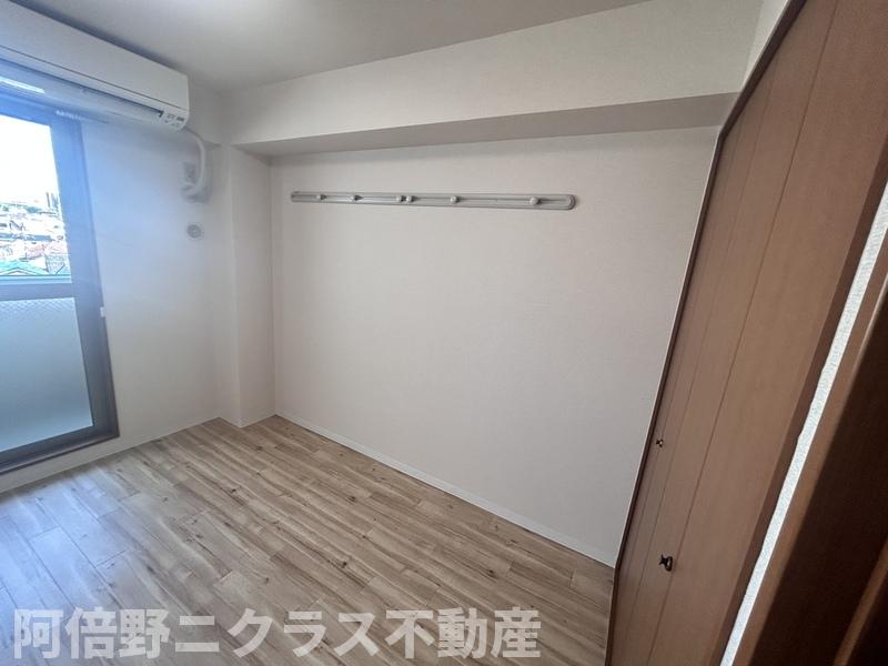 居室・リビング　内装は別部屋の参考写真です。