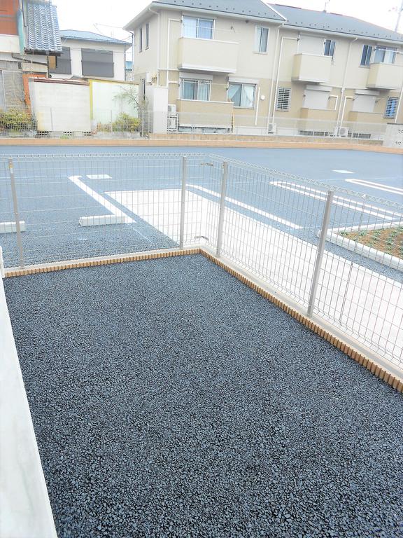 庭　1階のお部屋の特権！テラスが付いています！