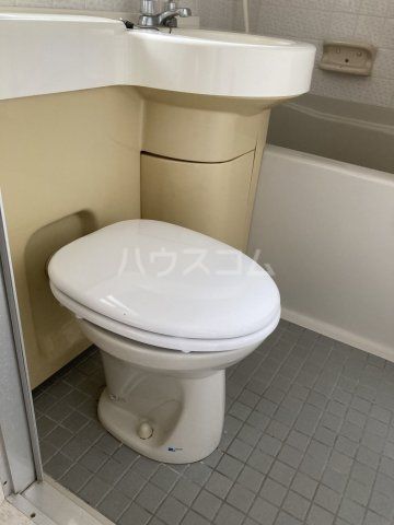 【藤枝市駿河台のアパートのトイレ】