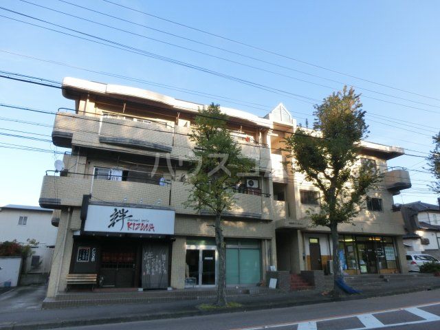 名古屋市名東区梅森坂のマンションの建物外観