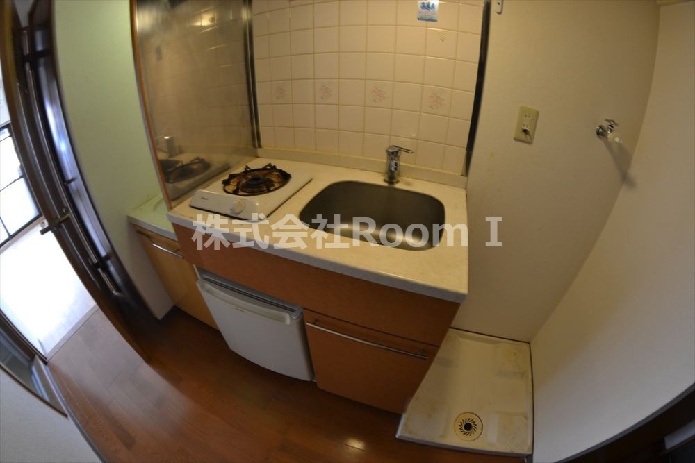 キッチン　独立洗面台です