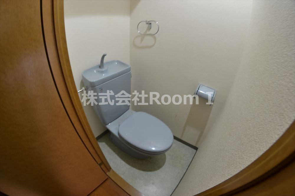 トイレ　落ち着いたトイレです 反転