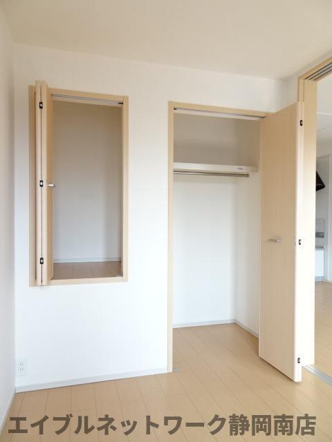 収納　たっぷりとした収納スペースです