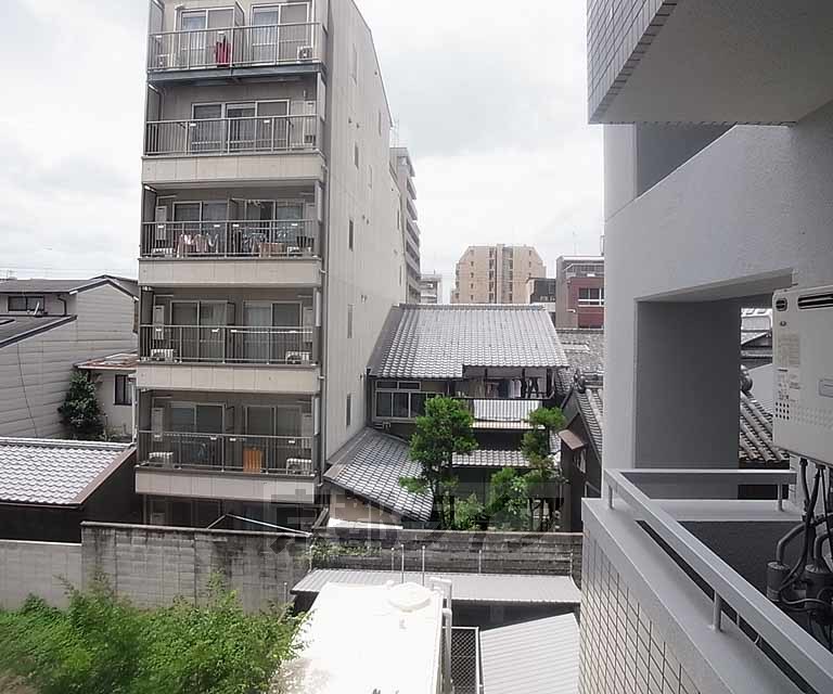 【京都市中京区虎石町のマンションの眺望】