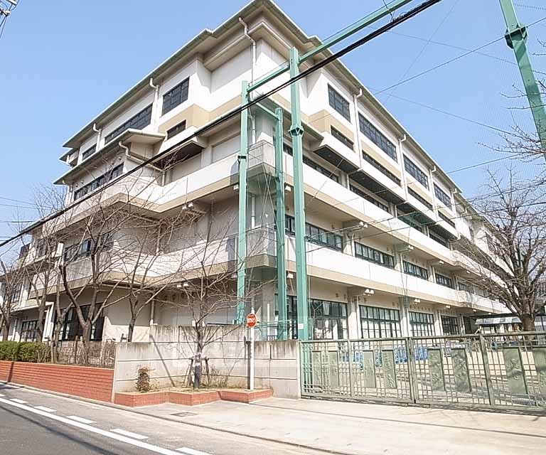 【京都市中京区虎石町のマンションの小学校】