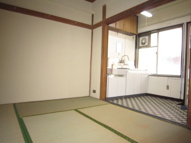 【蕨市北町のマンションの居室・リビング】