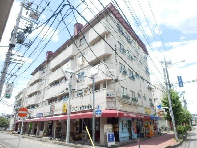 【蕨市北町のマンションのエントランス】