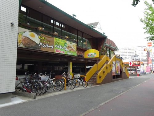 【大阪市生野区中川西のマンションの写真】