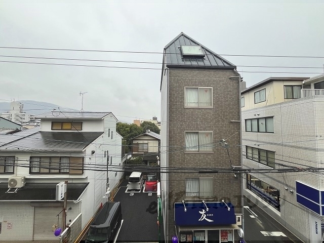 【京都市山科区安朱北屋敷町のマンションの眺望】