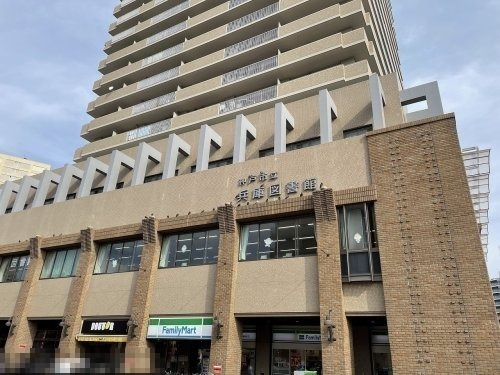 【神戸市兵庫区小河通のアパートの図書館】