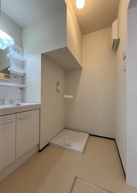 洗面設備　写真は同型モデル