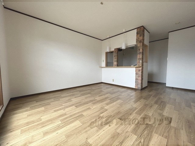 居室・リビング　リビング