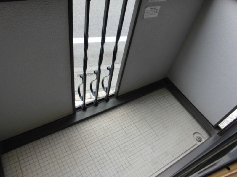 バルコニー　図面と現状に相違がある場合には現状を優先