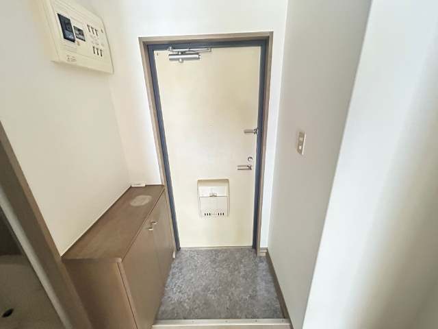 玄関　玄関になります。