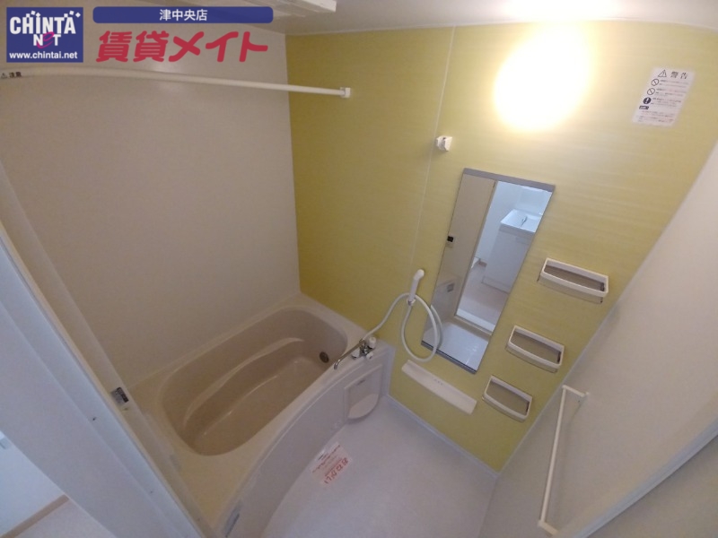 バス・シャワールーム　同型参考写真