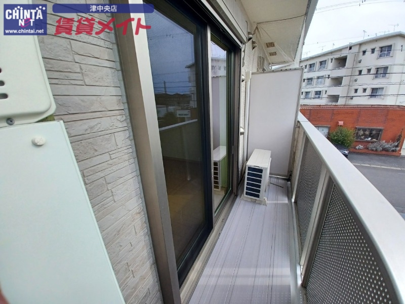 バルコニー　同型参考写真