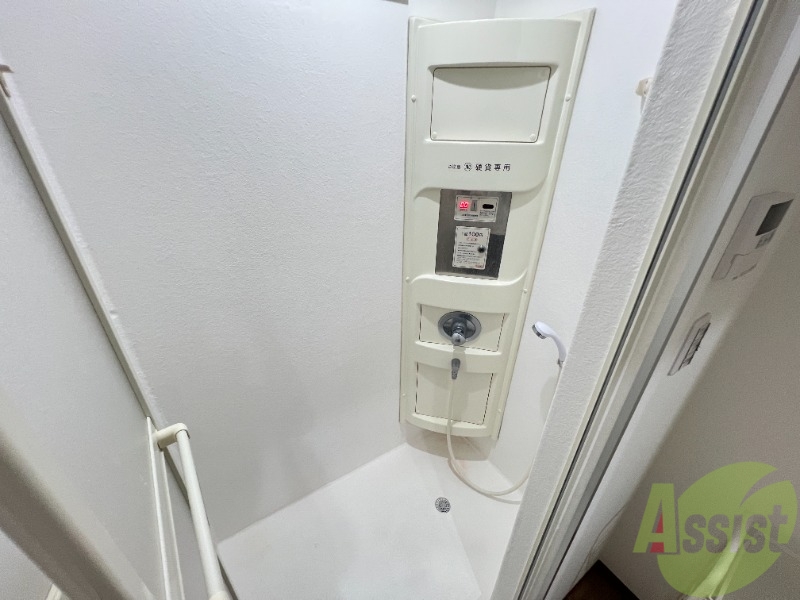 バス・シャワールーム　共有部分にございます。