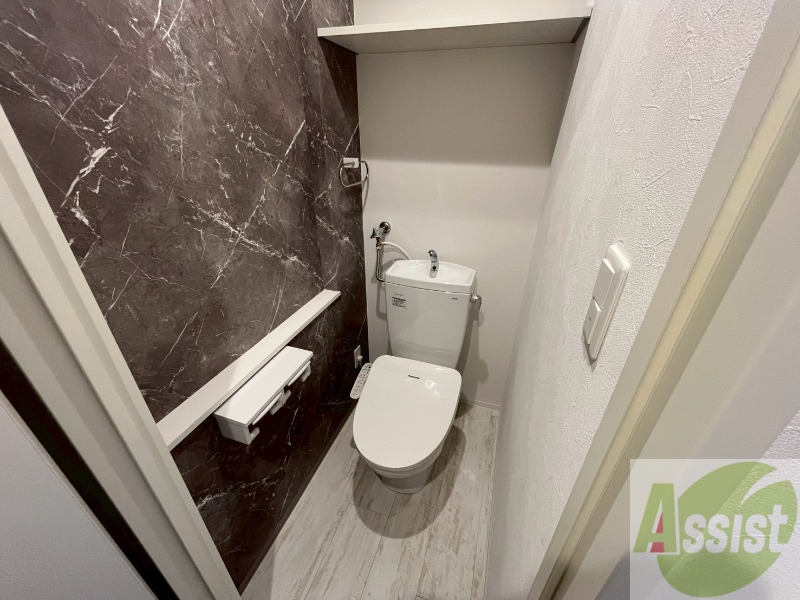 トイレ　こちらはトイレです。清潔感があり、安心して使用できます。