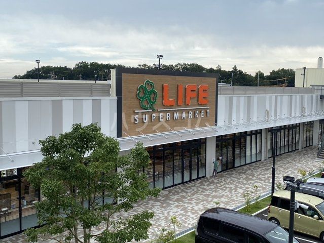 スーパー　ライフ ソコラ所沢店（スーパー）まで522m